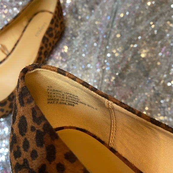 🤎Express cheetah print flats 🤎 - Picture 5 of 8